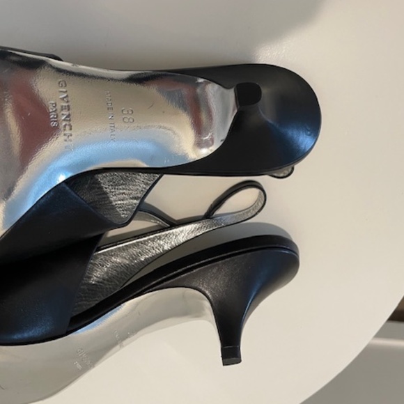 GIVENCHY Black Leather Slingback Kitten Heels - Picture 10 of 12